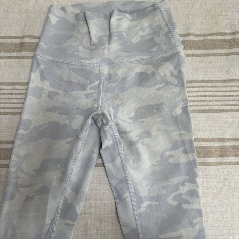 Lululemon Athletica Gray Camouflage Leggings